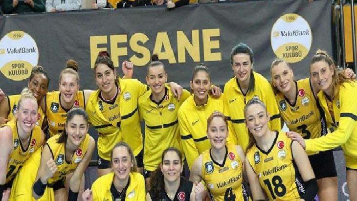 VakıfBank yarı final için sahaya çıkıyor