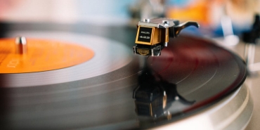 Philips-Evnia-SPK8618UPRH-Hem-Dayanikli-Hem-Esnek-Oyuncu-Klavyesi-Incelemesi-featured