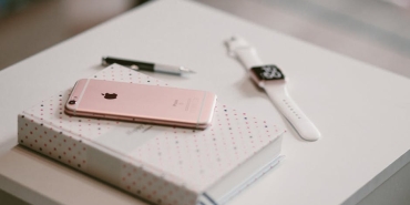 Siri-Gecikmesinin-Perde-Arkasi-Apple8217da-Ic-Cekismeler-ve-Teknik-Engeller-featured