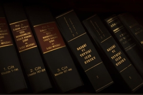 Galaxy-S26-Ultra-Akilli-Telefon-Pazarinin-Zirvesi-mi-featured